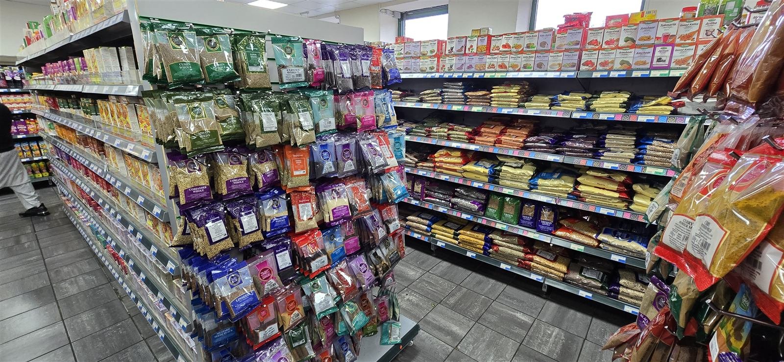 Packaged lentils and pulses in the grocery aisle