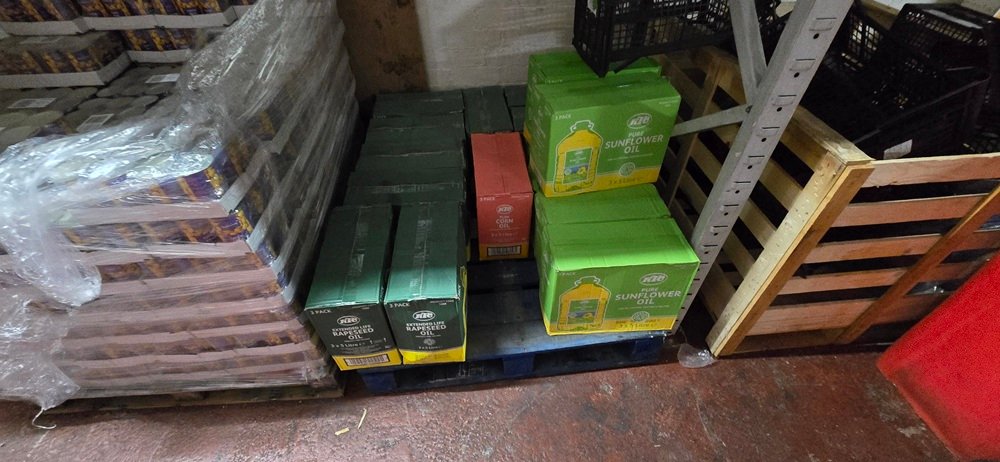 Cooking oil stocked in the store warehouse